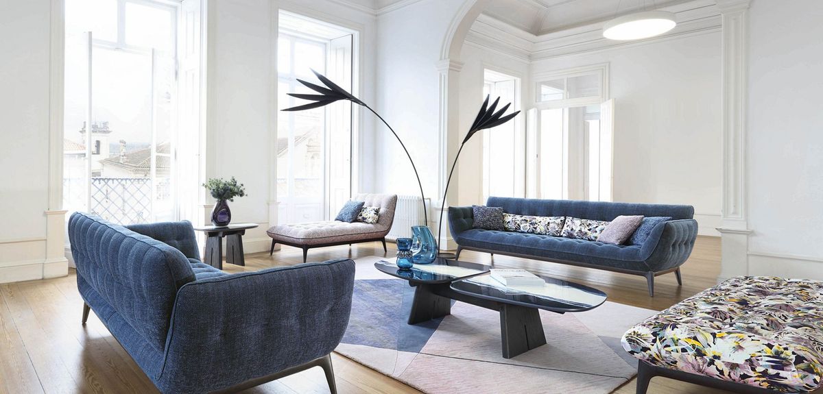 FLOU ebony floor lamp